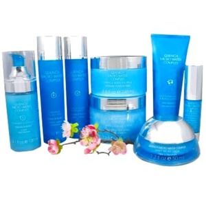 QUENCH MICROWATER COMPLEX 8-PIECE SKIN CARE SET